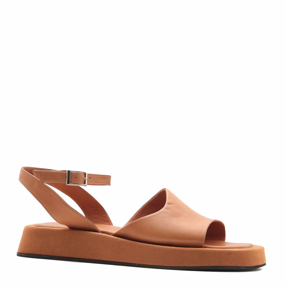 Босоніжки на низькому ходу prego, Рудий
Босоніжки на низькому ходу prego, Рудий