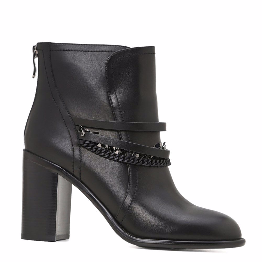 Черевики осінні на підборах, Чорний
Черевики осінні на підборах, Чорний