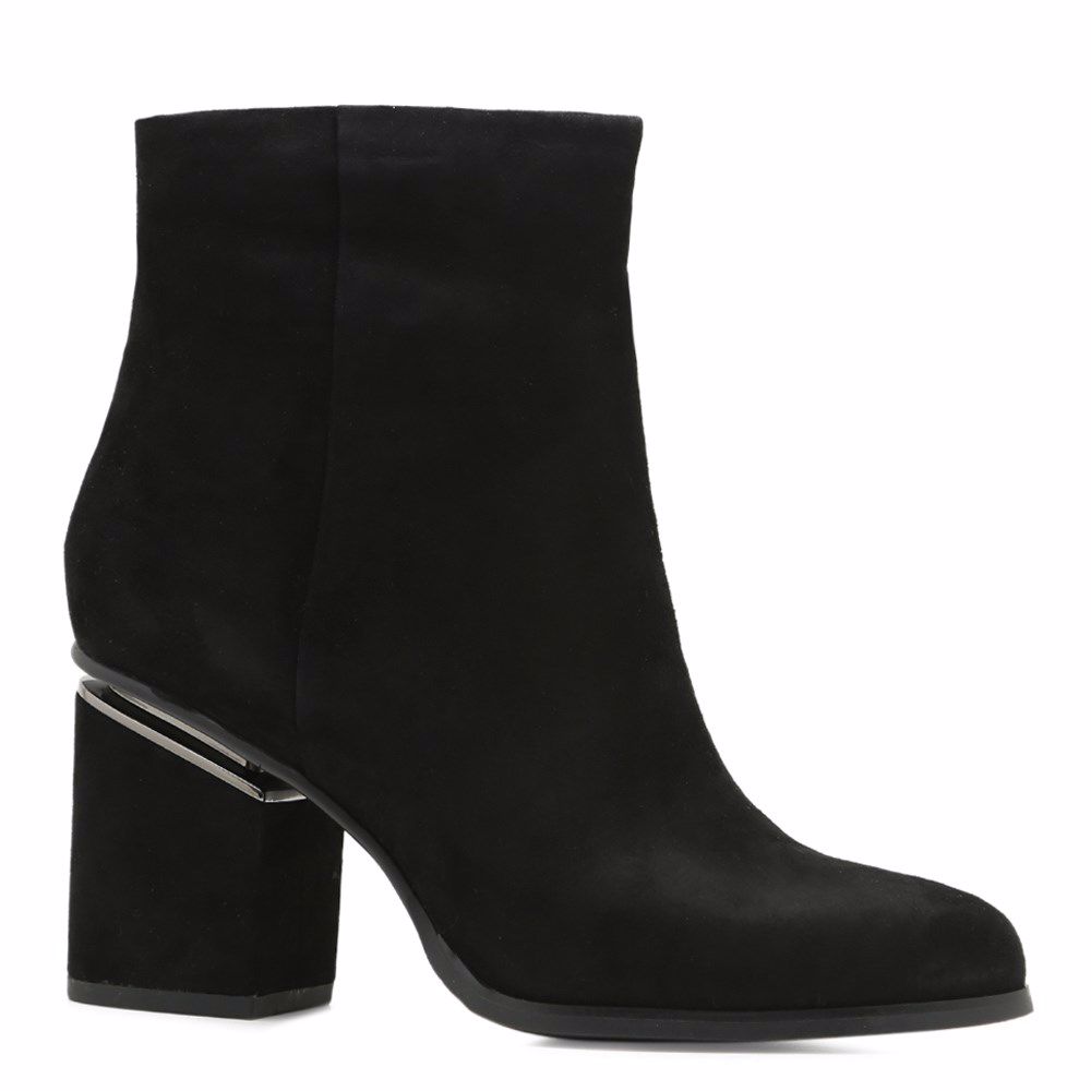 Ботинки осенние на каблуке, Чорний
Ботинки осенние на каблуке, Чорний