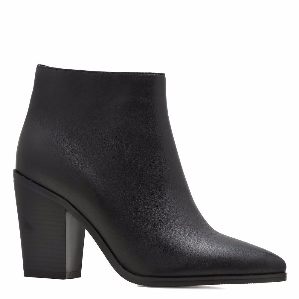 Ботинки осенние на каблуке 
Ботинки осенние на каблуке