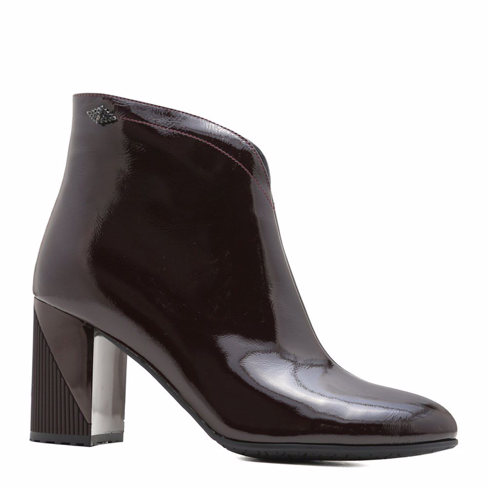 Ботинки осенние на каблуке, Бордовий
Ботинки осенние на каблуке, Бордовий