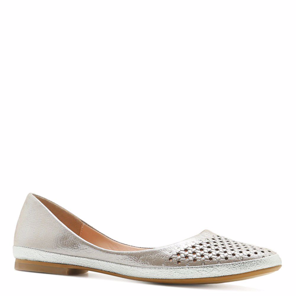 Туфли с перфорацией, Бежевый
Туфли с перфорацией, Бежевый