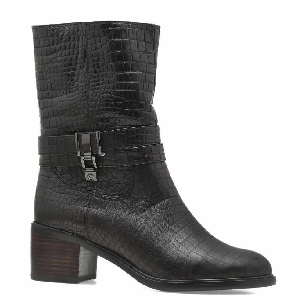 Ботинки зимние на каблуке
Ботинки зимние на каблуке