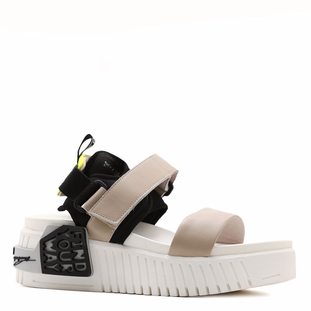 Босоніжки на платформі, Бежевий
Босоніжки на платформі, Бежевий