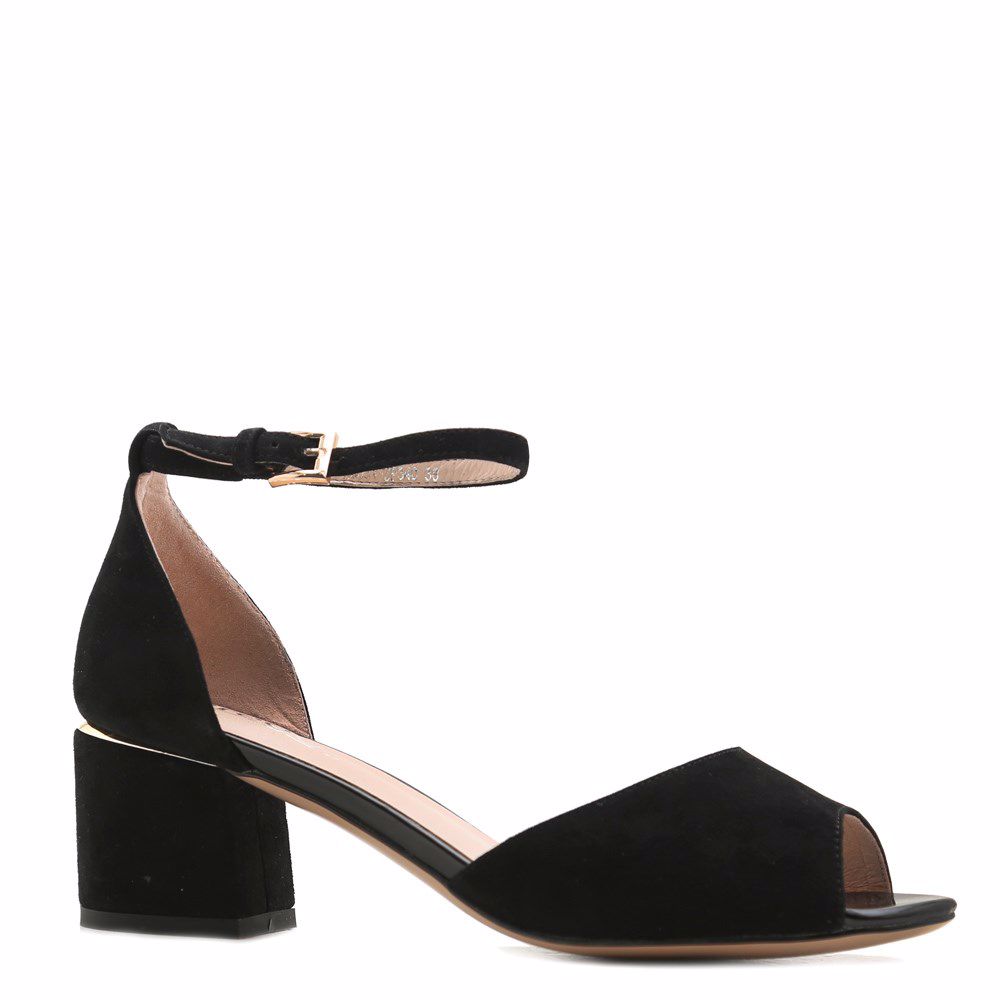 Босоніжки на підборах, Чорний
Босоніжки на підборах, Чорний