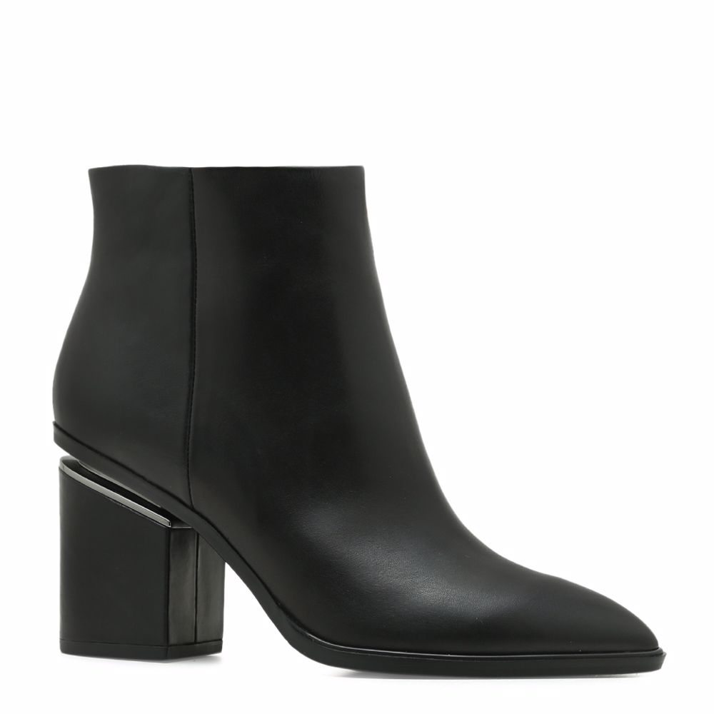 Ботинки весенние на каблуке, Чорний
Ботинки весенние на каблуке, Чорний