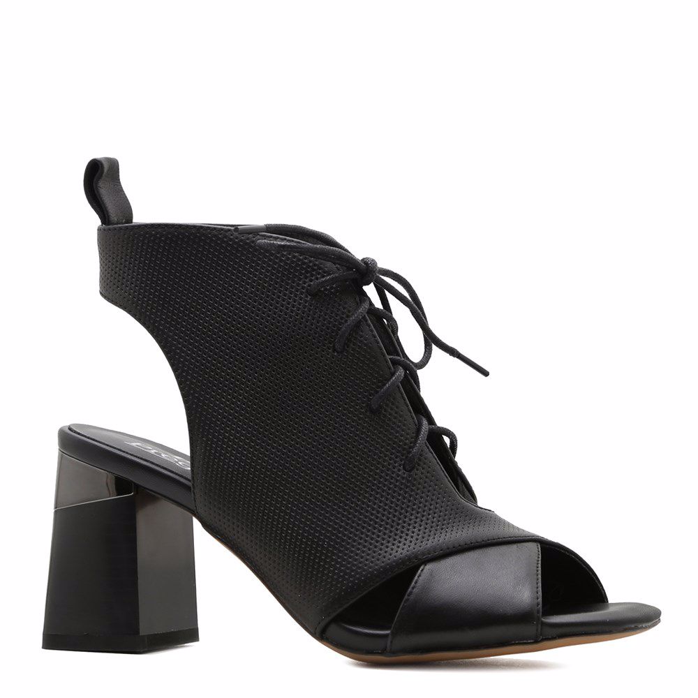 Босоніжки на підборах, Чорний
Босоніжки на підборах, Чорний