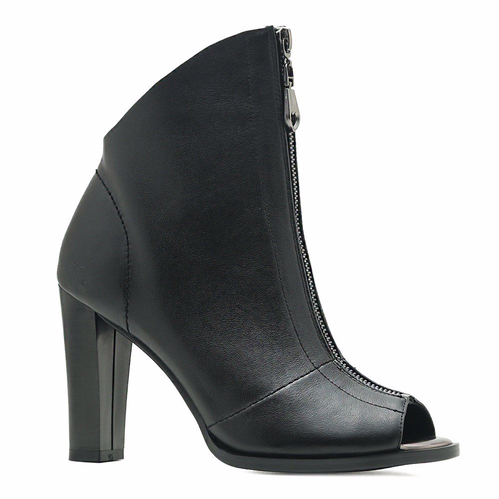 Ботинки весенние на каблуке, Черный
Ботинки весенние на каблуке, Черный