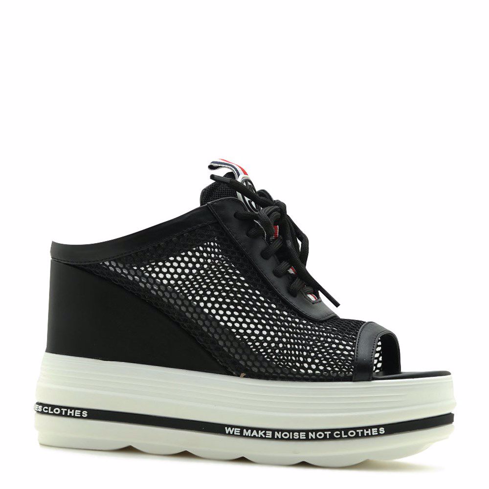 Шльопанці на платформі, Чорний
Шльопанці на платформі, Чорний