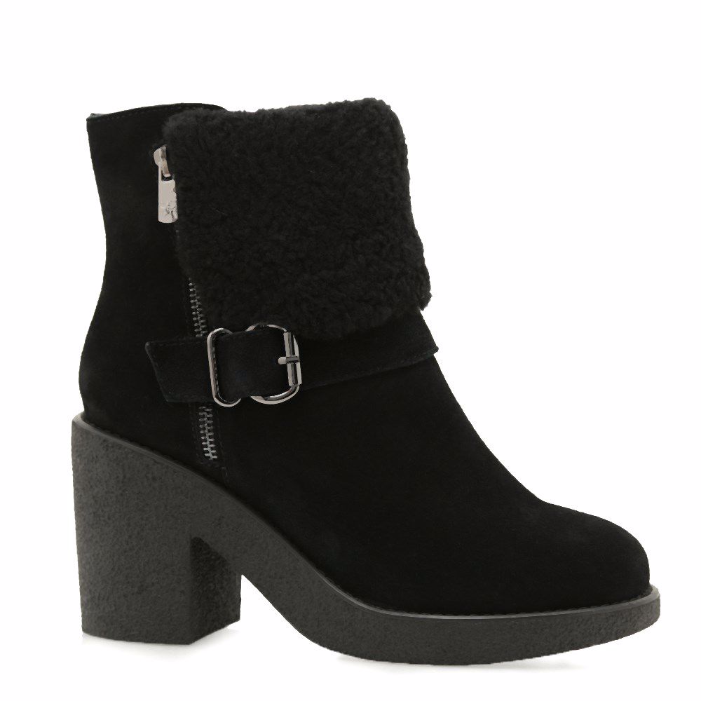 Ботинки зимние на каблуке, Черный 
Ботинки зимние на каблуке, Черный