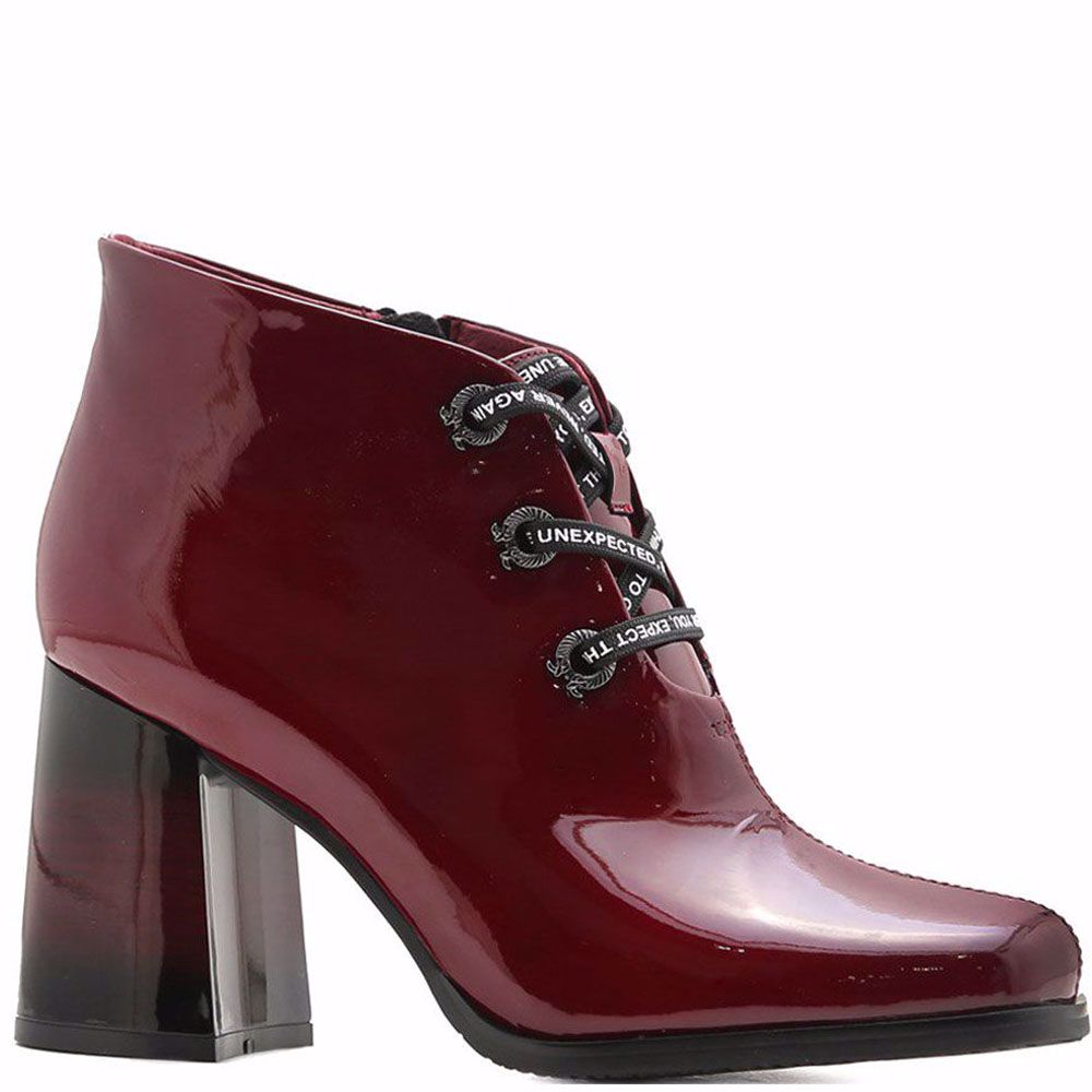Ботинки весенние на каблуке, Бордовий
Ботинки весенние на каблуке, Бордовий