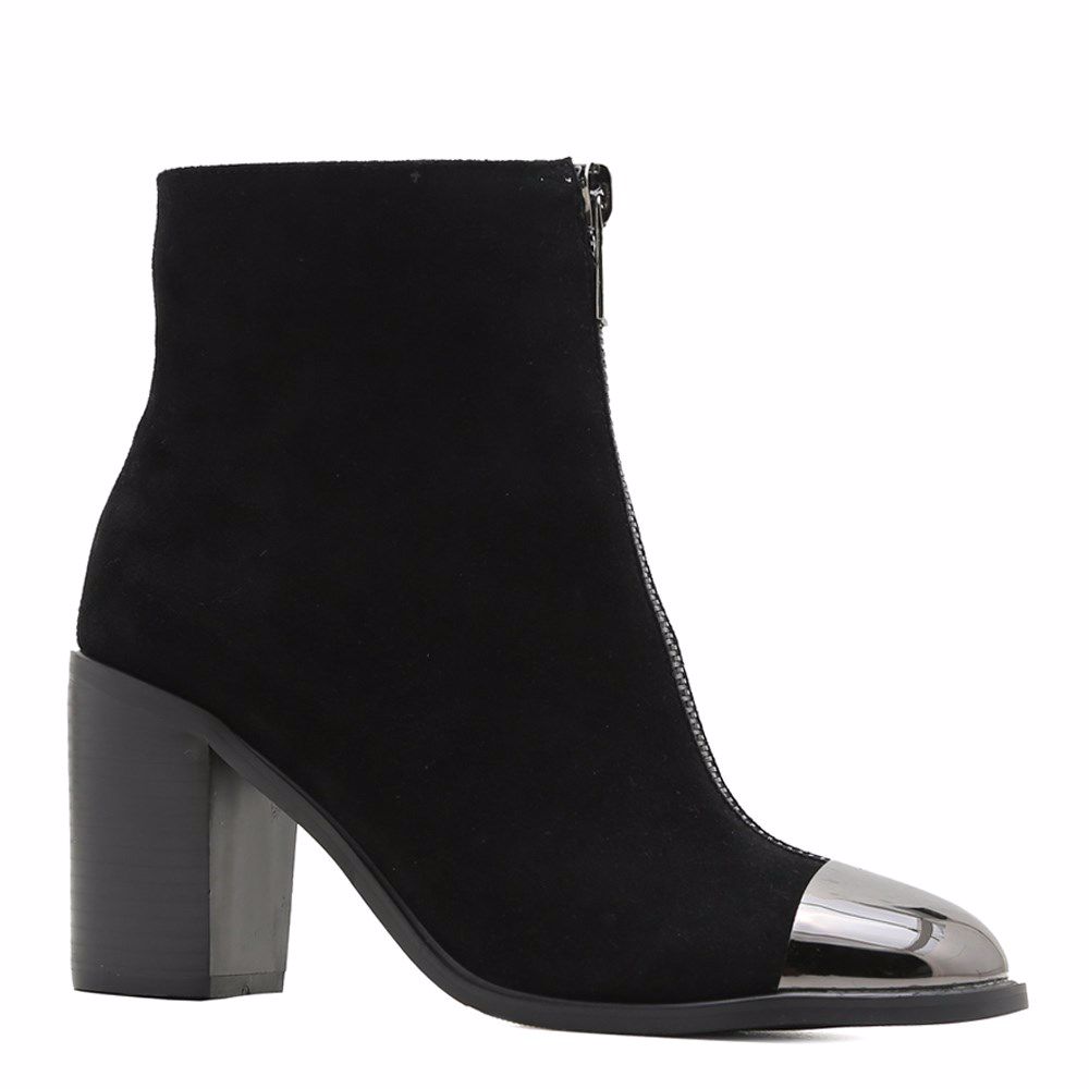 Ботинки осенние на каблуке, Черный
Ботинки осенние на каблуке, Черный