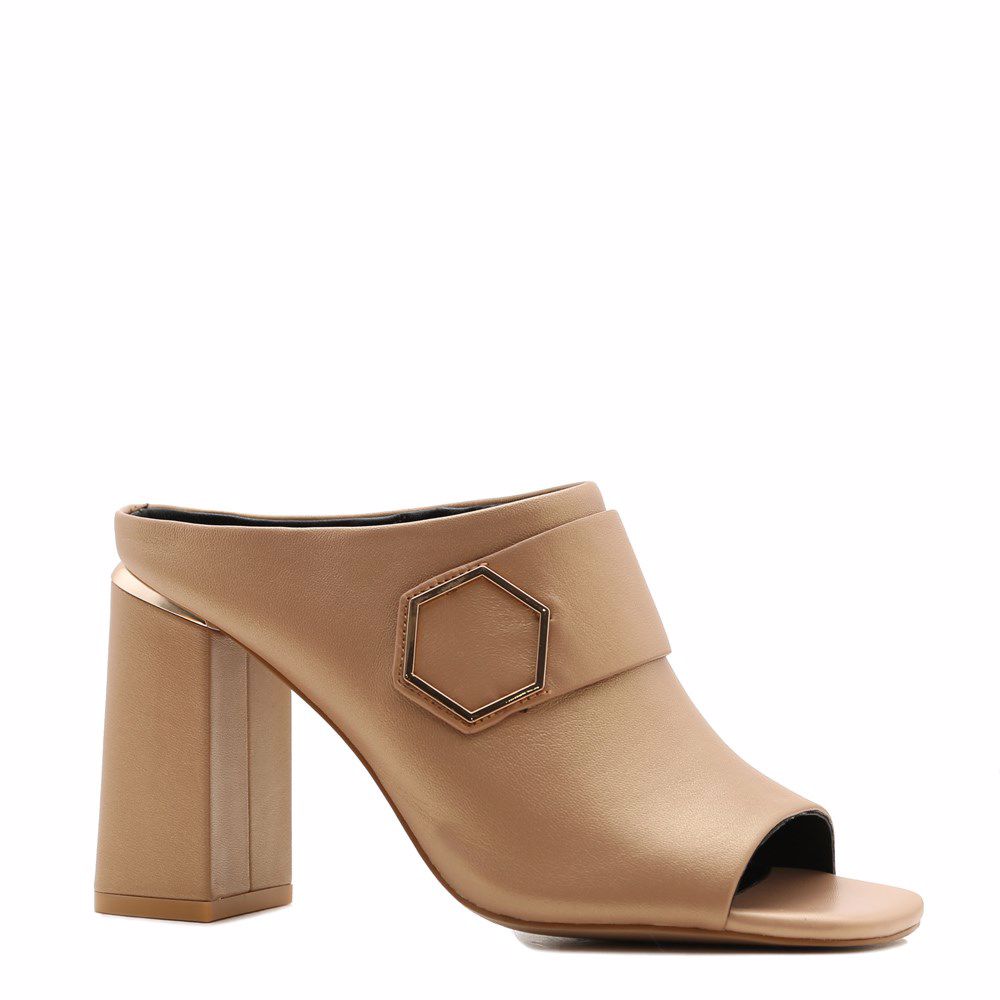 Шльопанці на підборах prego, Бежевий
Шльопанці на підборах prego, Бежевий