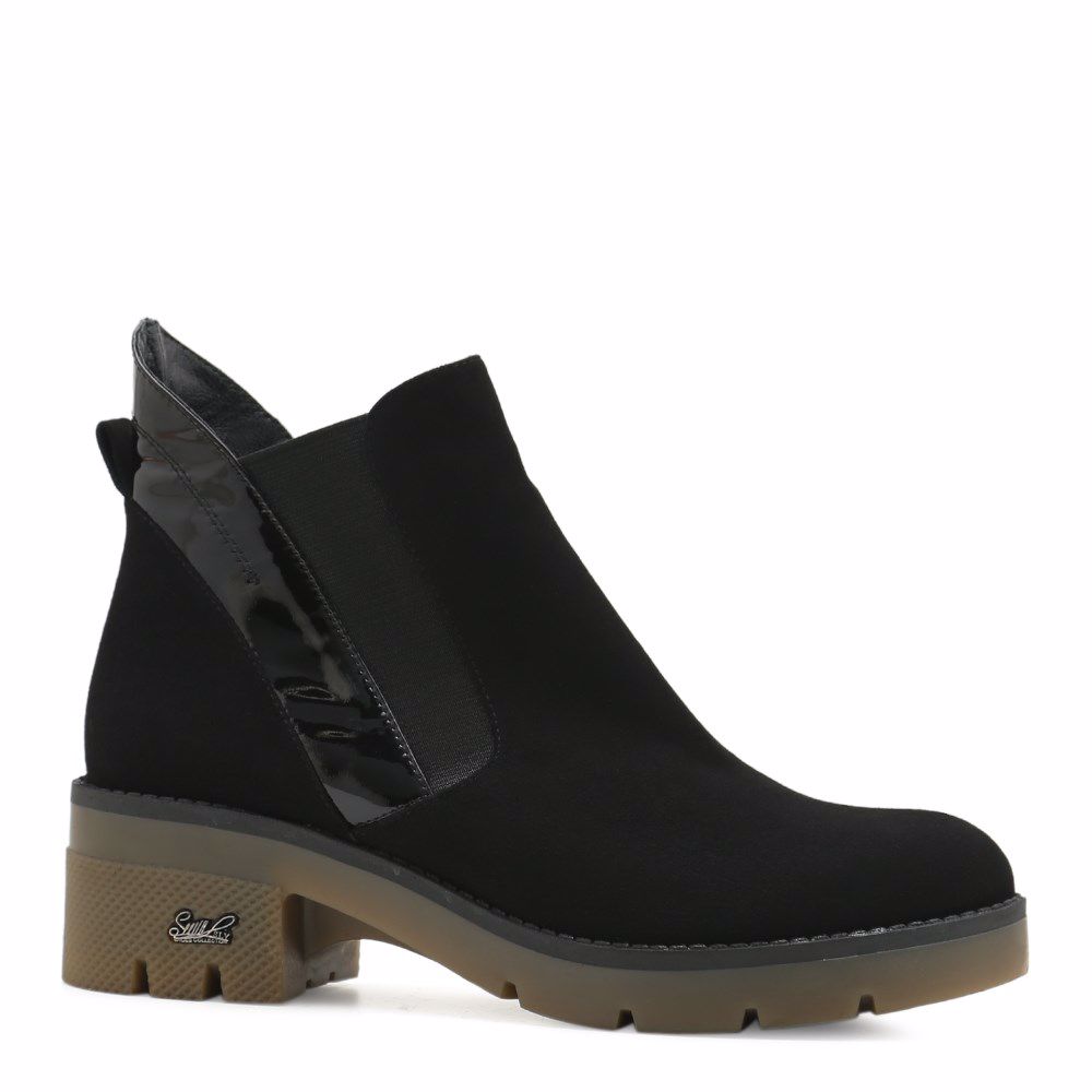 Ботинки осенние на каблуке 
Ботинки осенние на каблуке