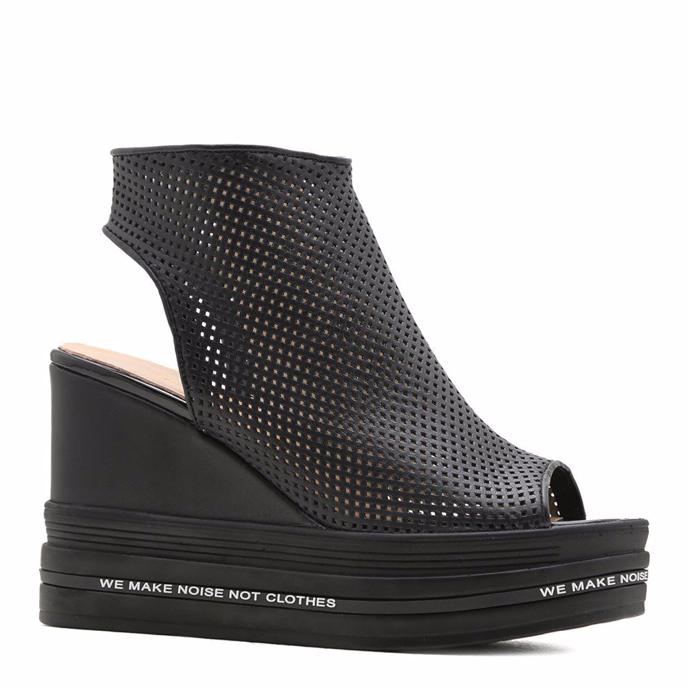 Босоніжки на платформі, Чорний
Босоніжки на платформі, Чорний