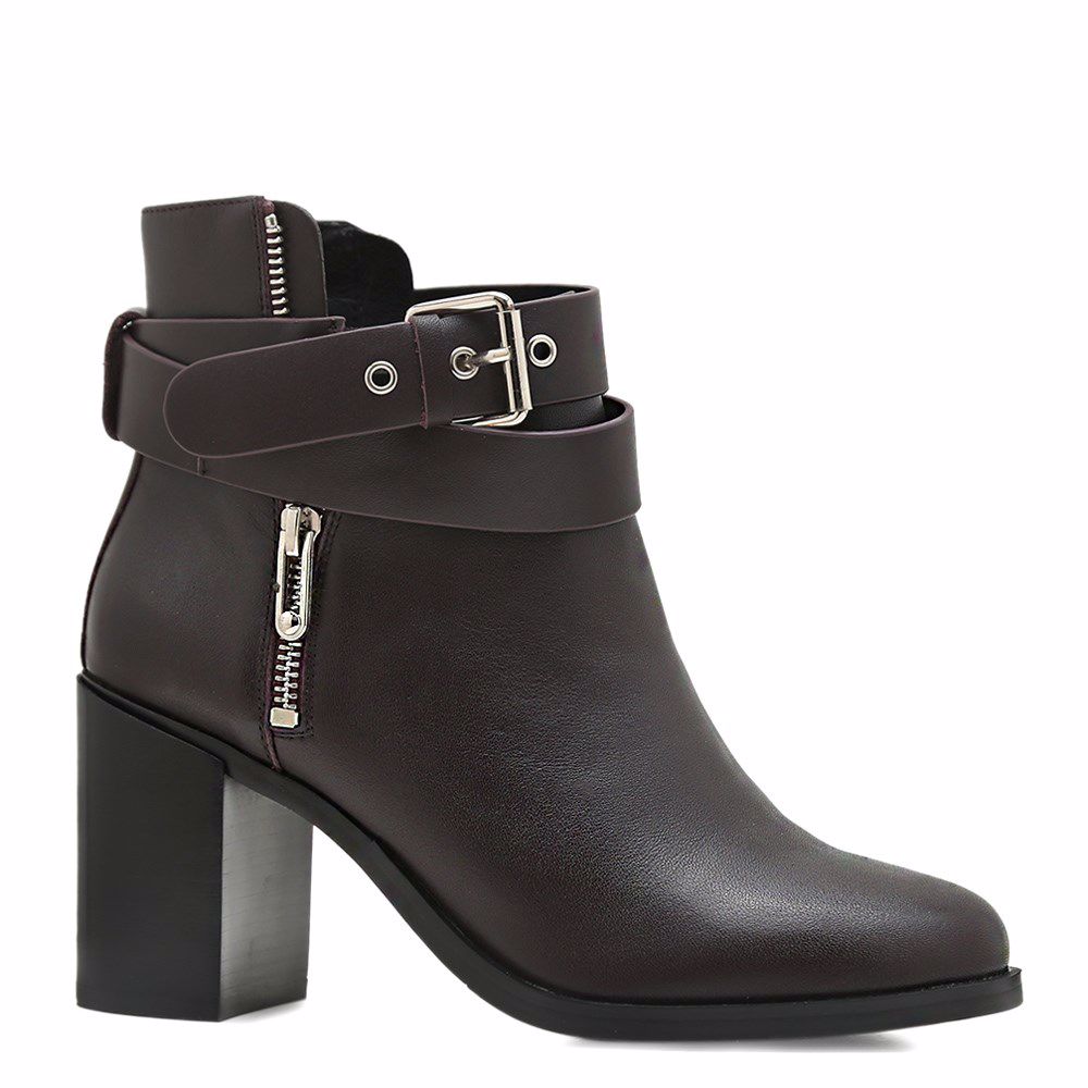 Ботинки осенние на каблуке, Бордовий
Ботинки осенние на каблуке, Бордовий