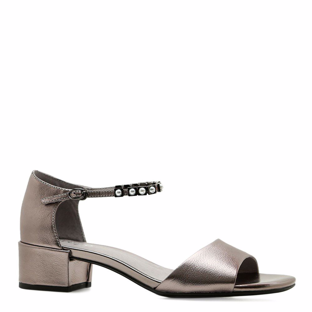 Босоножки на каблуке, Серый
Босоножки на каблуке, Серый