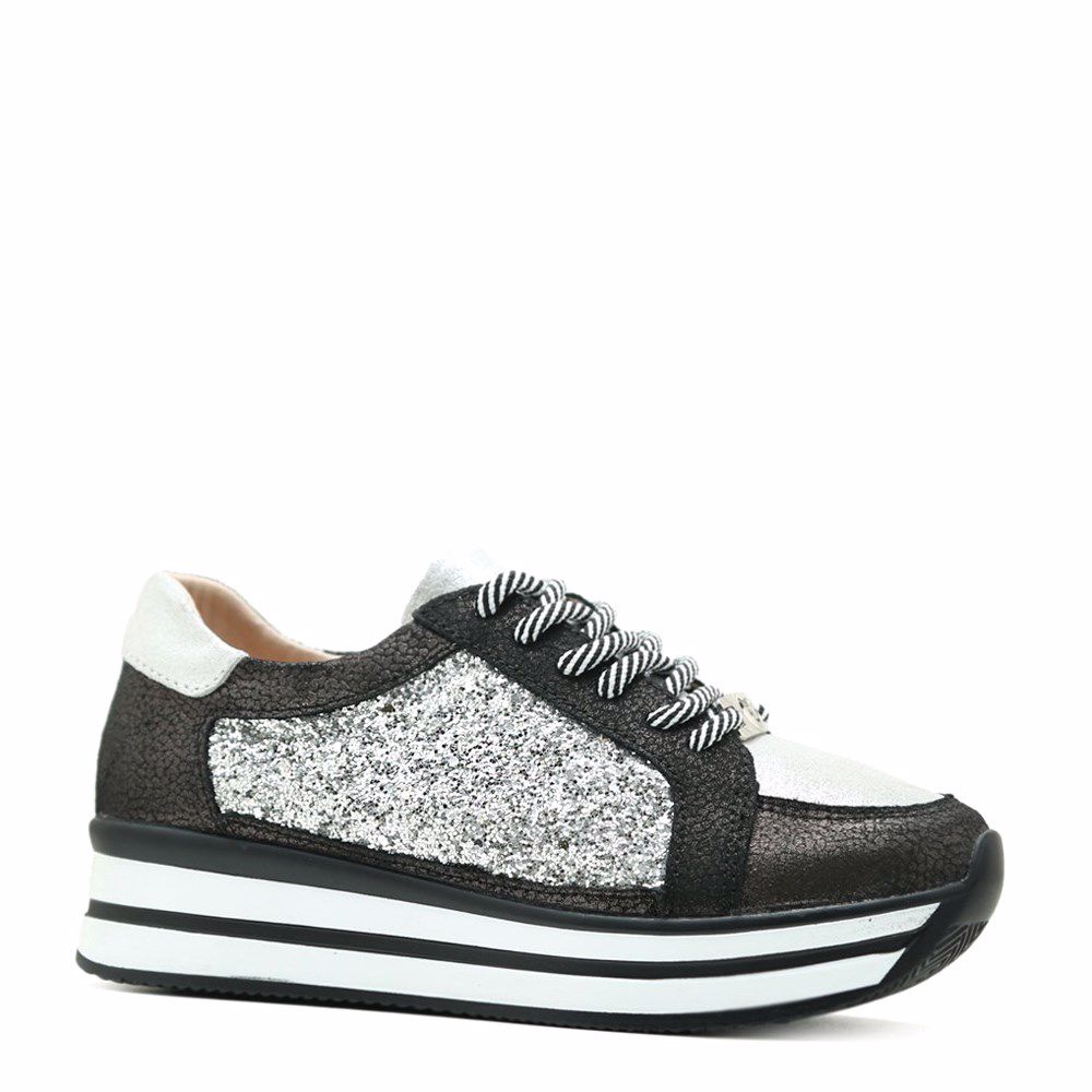 Кроссовки женские, Чорний
Кроссовки женские, Чорний