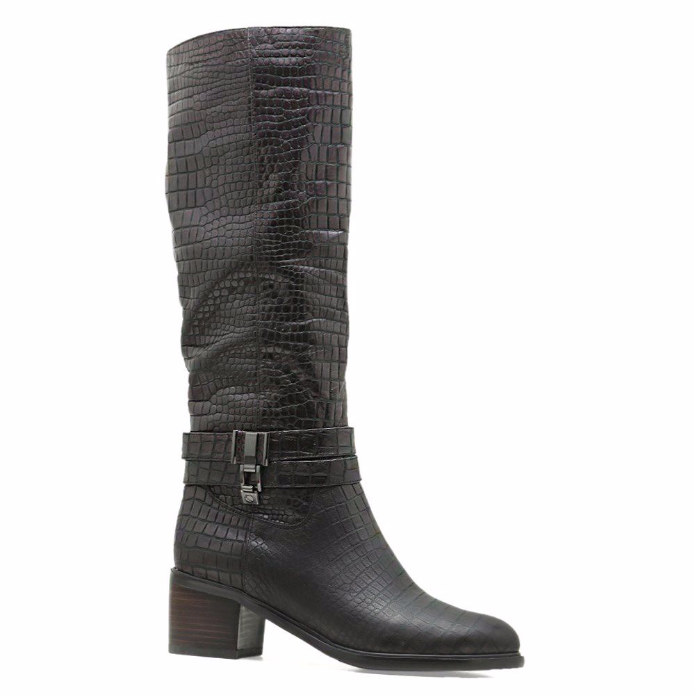 Сапоги зимние на каблуке
Сапоги зимние на каблуке