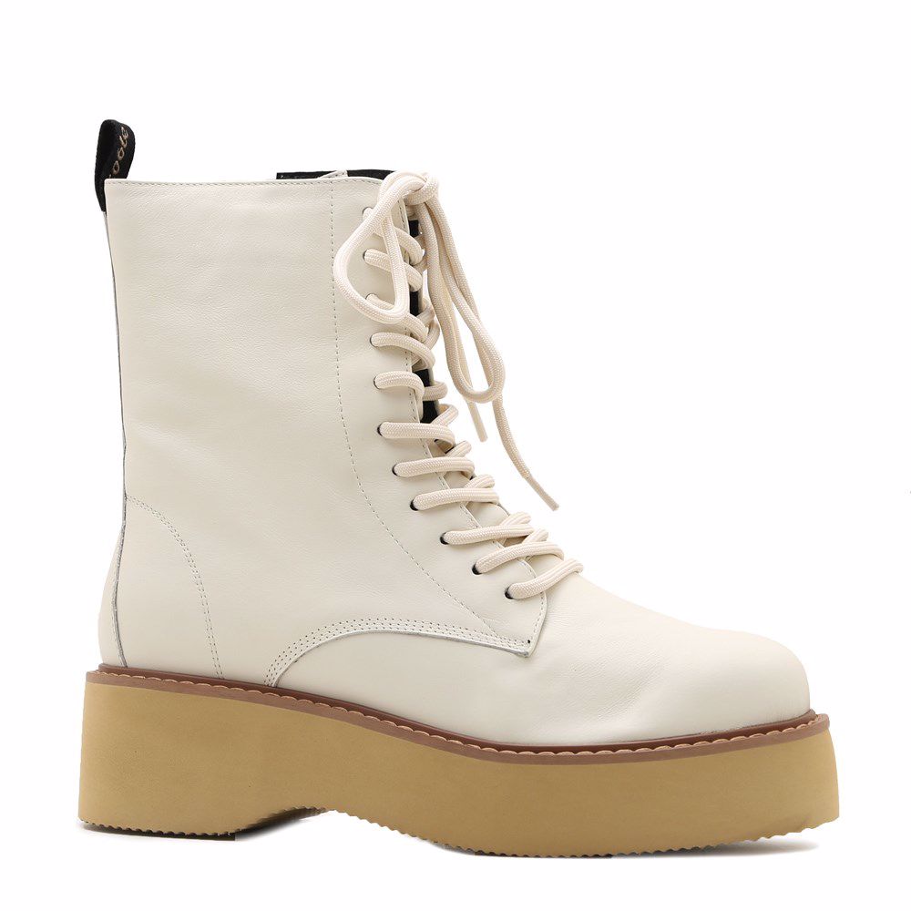 Черевики осінні на платформі prego, Кремовий
Черевики осінні на платформі prego, Кремовий