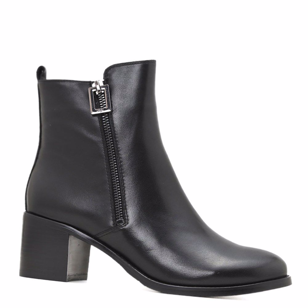 Ботинки осенние на каблуке, Чорний
Ботинки осенние на каблуке, Чорний