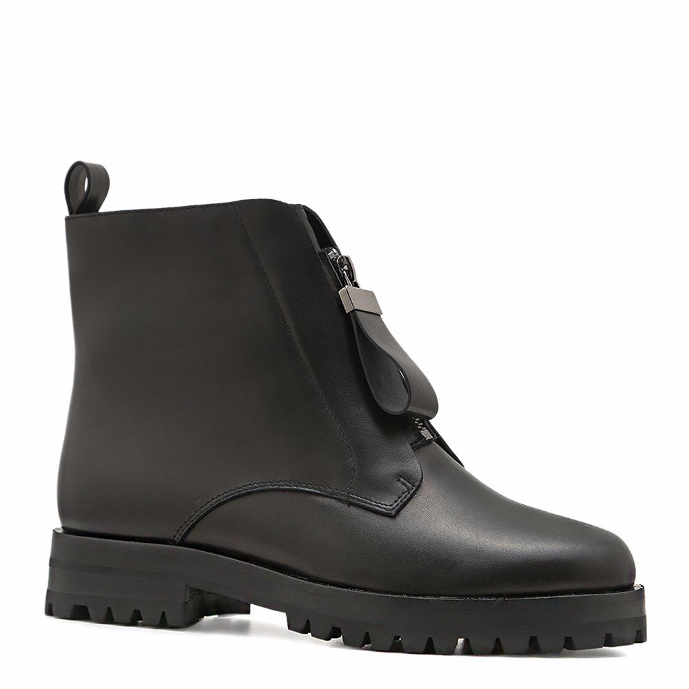 Ботинки зимние на низком ходу
Ботинки зимние на низком ходу