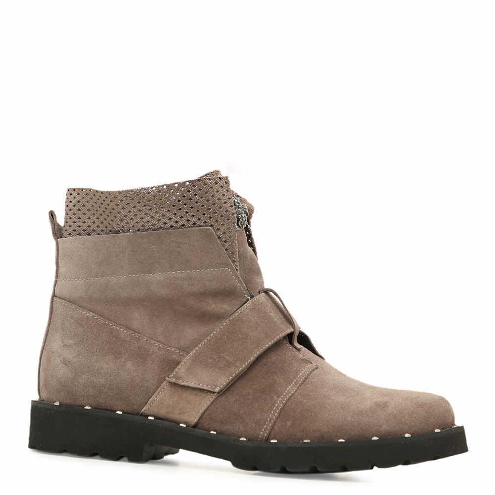 Ботинки осенние на низком ходу, Темный беж
Ботинки осенние на низком ходу, Темный беж