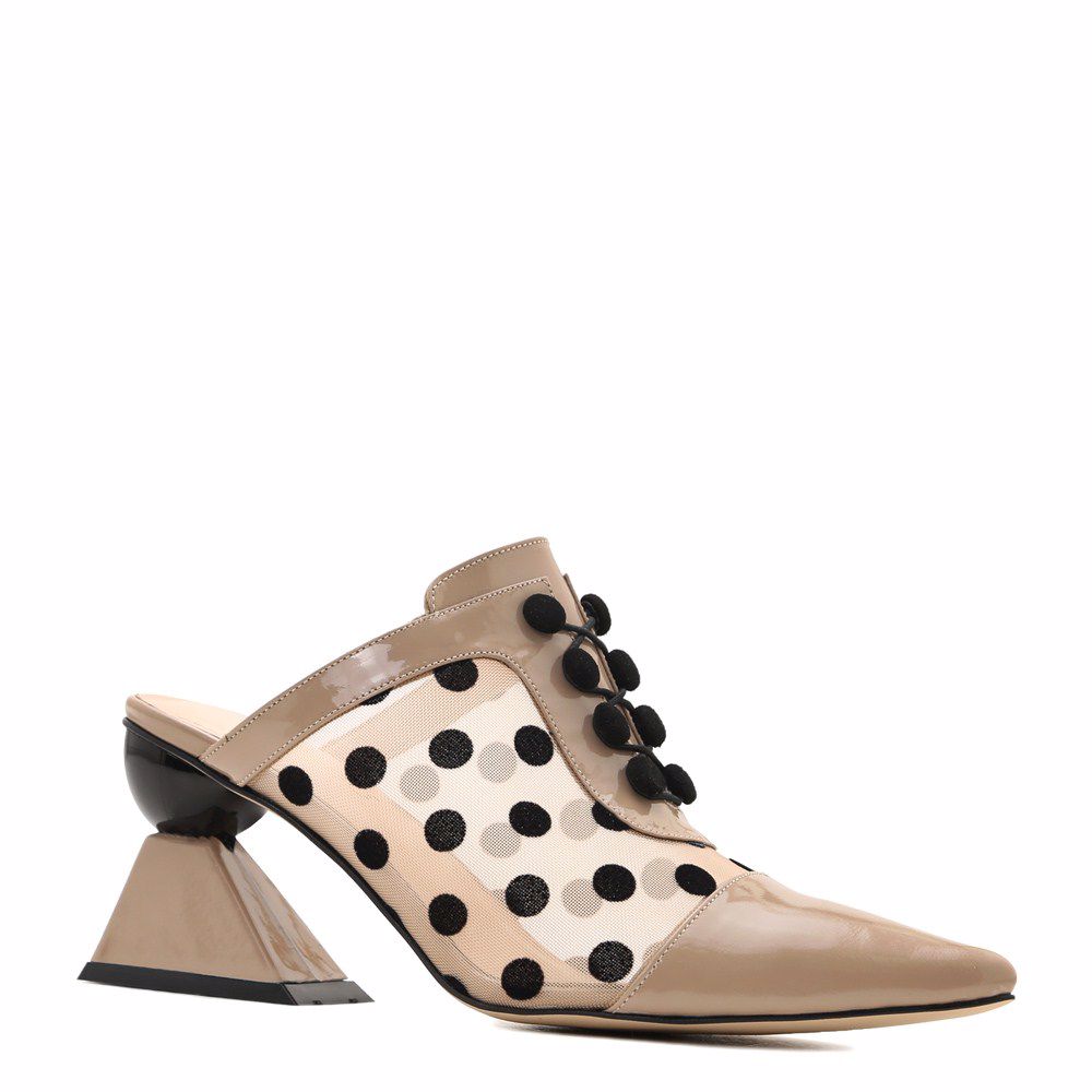 Шльопанці на підборах prego, Бежевий
Шльопанці на підборах prego, Бежевий