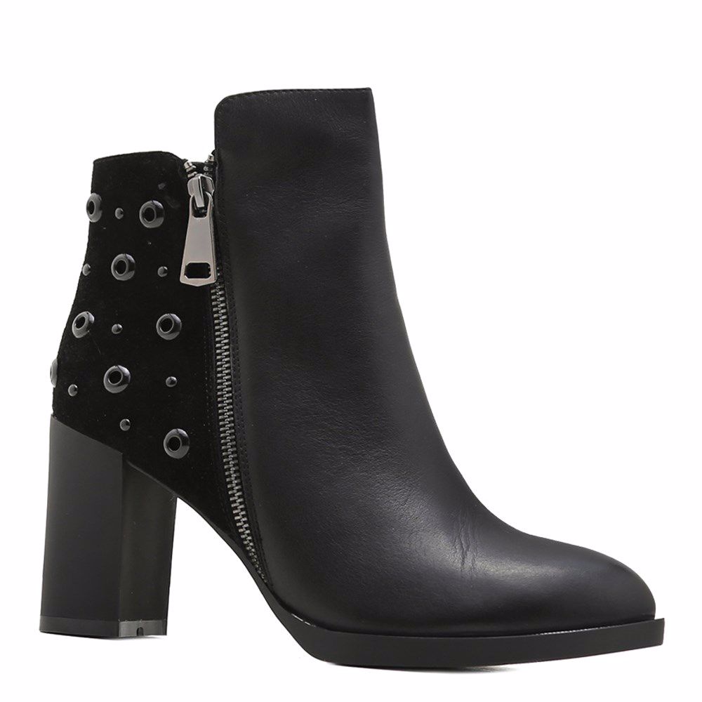 Ботинки осенние на каблуке, Черный
Ботинки осенние на каблуке, Черный