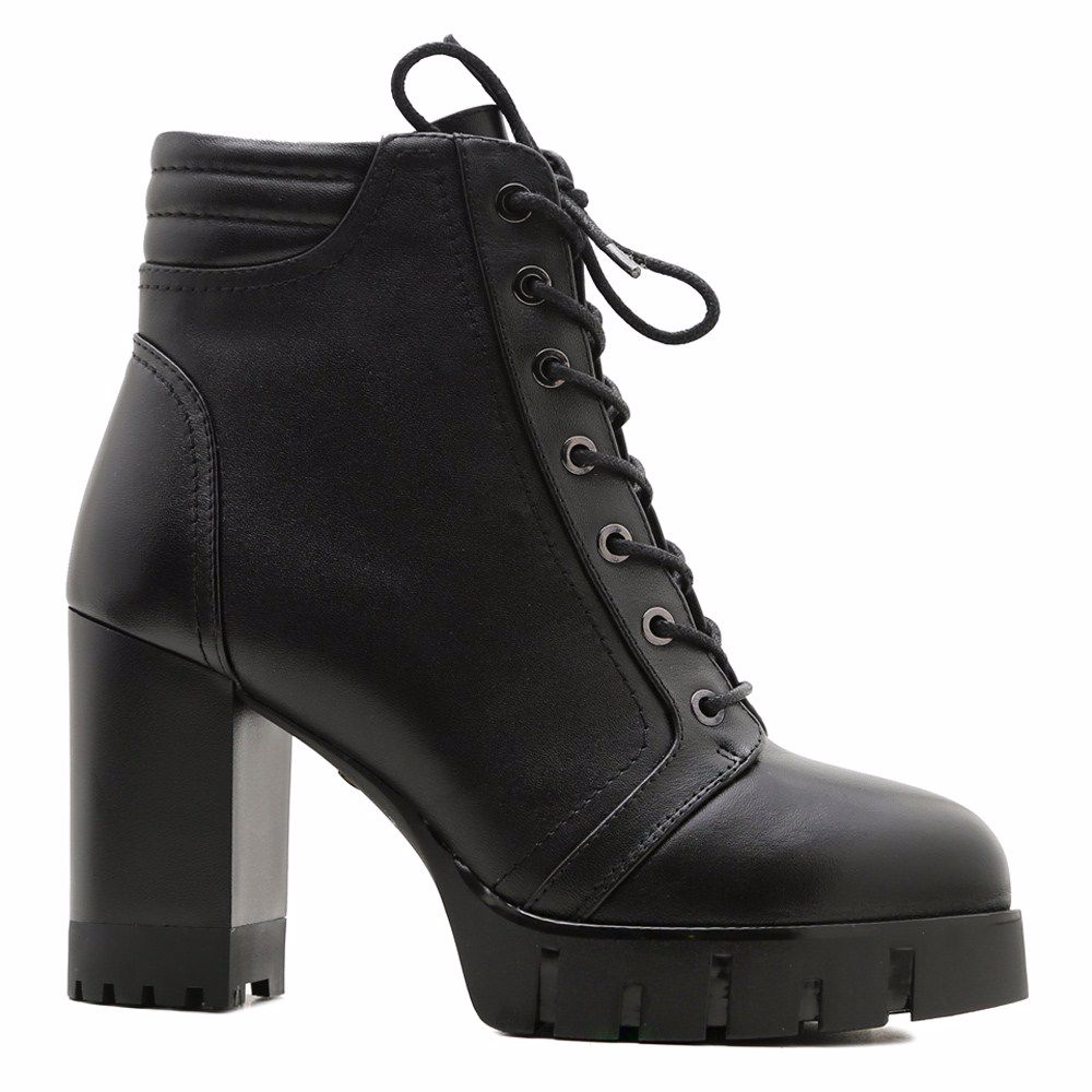 Ботинки зимние на каблуке, Чорний
Ботинки зимние на каблуке, Чорний