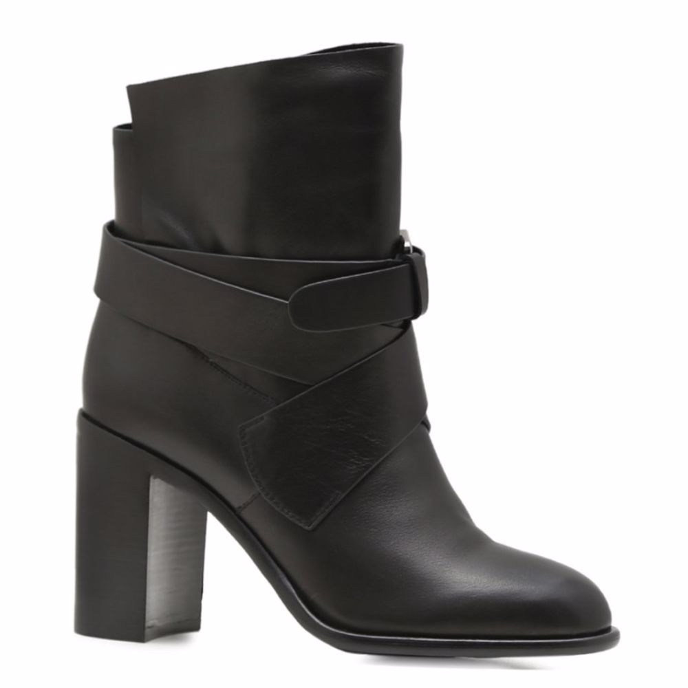 Черевики осінні на підборах, Чорний
Черевики осінні на підборах, Чорний