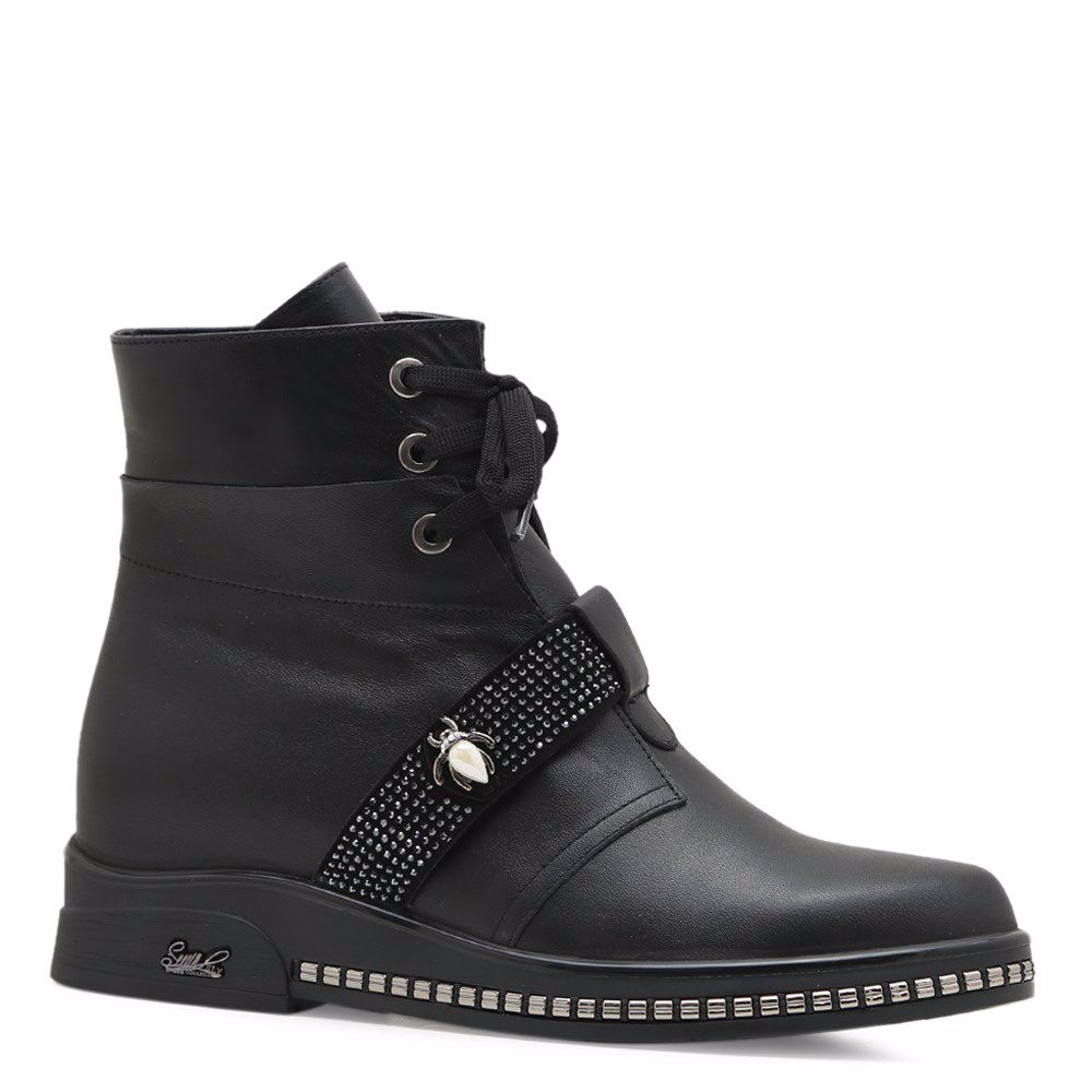 Ботинки осенние на низком ходу
Ботинки осенние на низком ходу