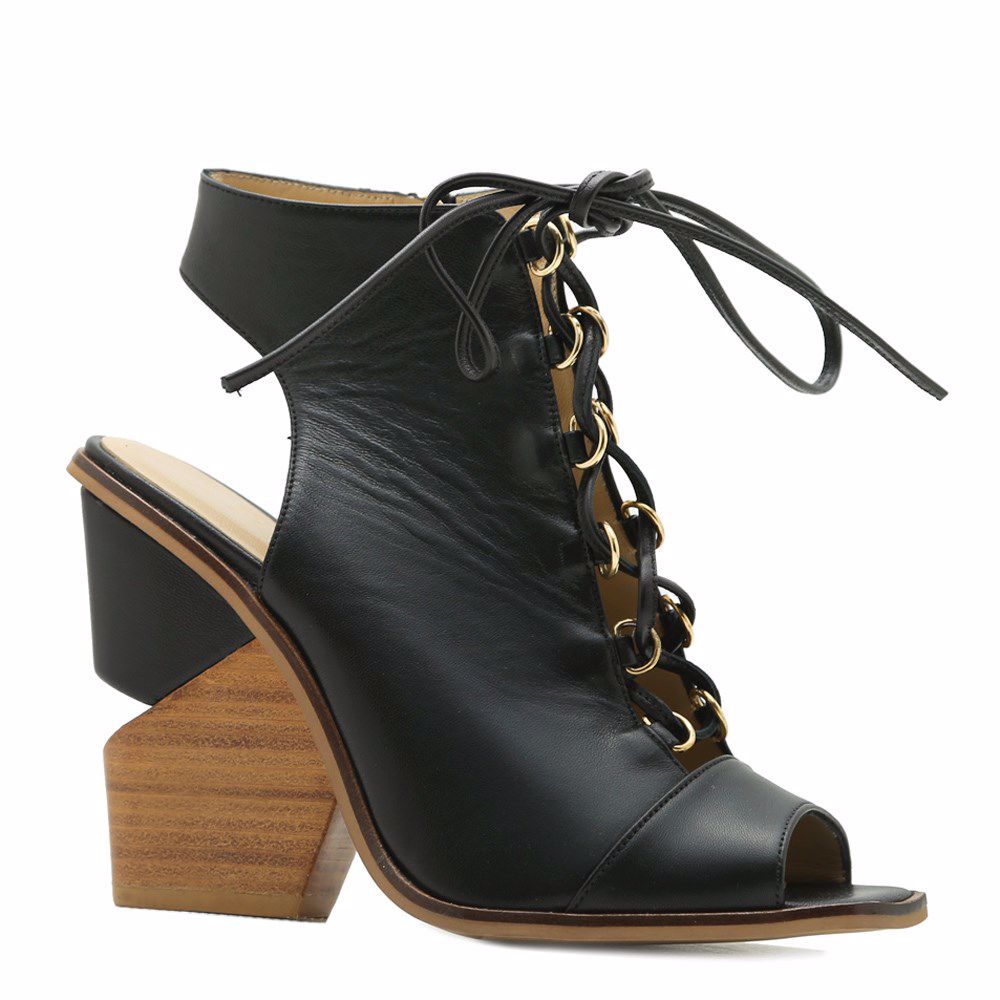 Босоніжки на підборах, Чорний
Босоніжки на підборах, Чорний