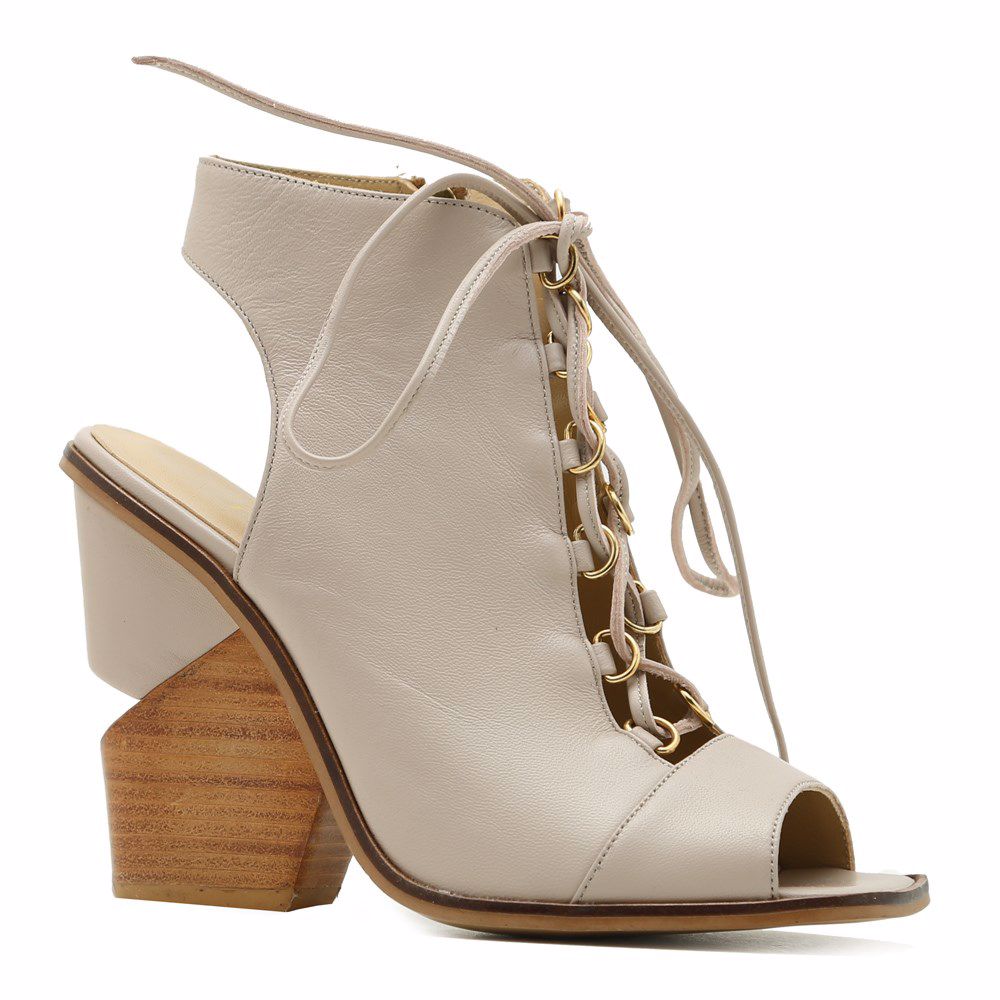 Босоніжки на підборах, Бежевий
Босоніжки на підборах, Бежевий