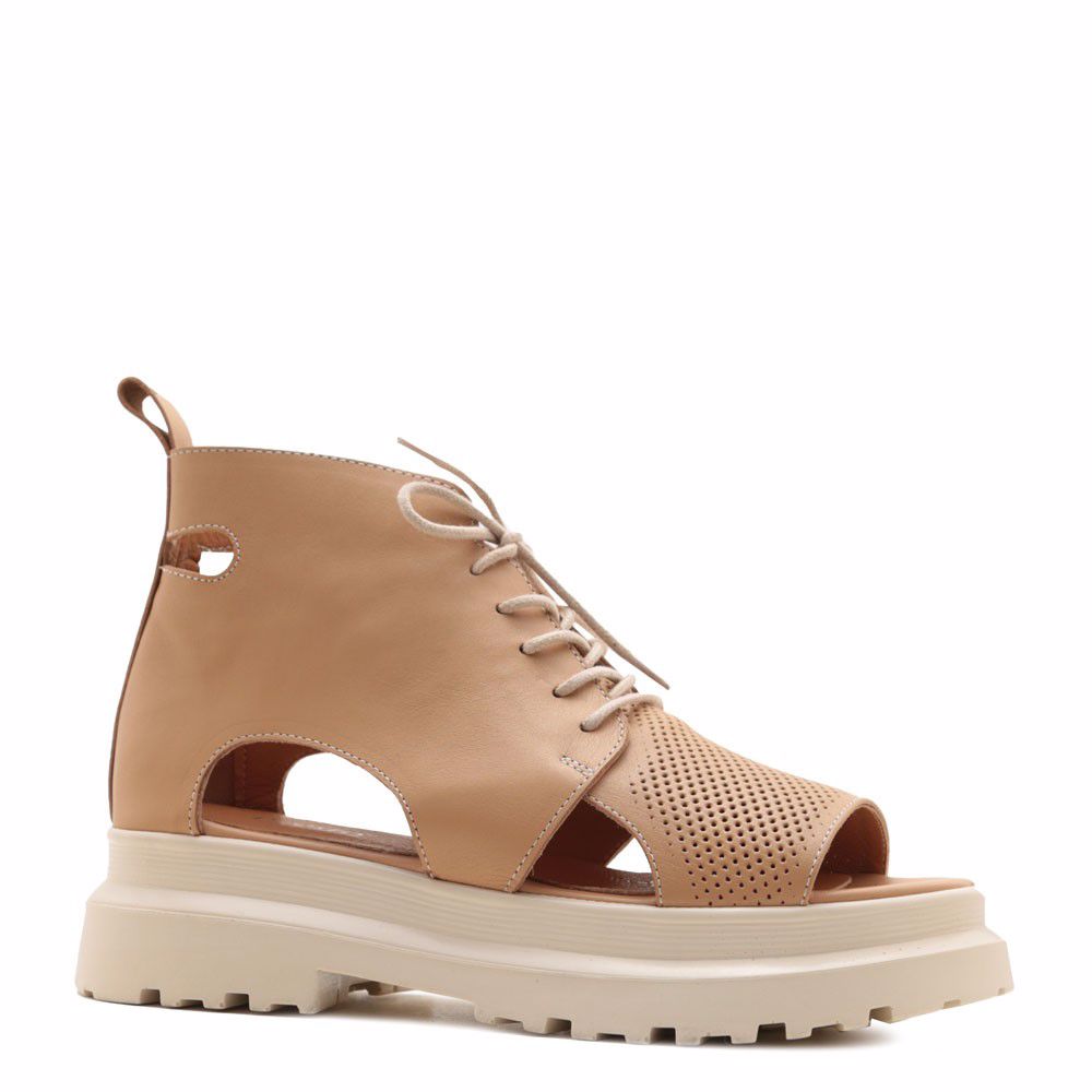 Черевики весняні на низькому ходу prego, Бежевий
Черевики весняні на низькому ходу prego, Бежевий