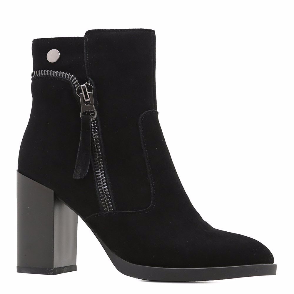 Ботинки осенние на каблуке, Черный
Ботинки осенние на каблуке, Черный