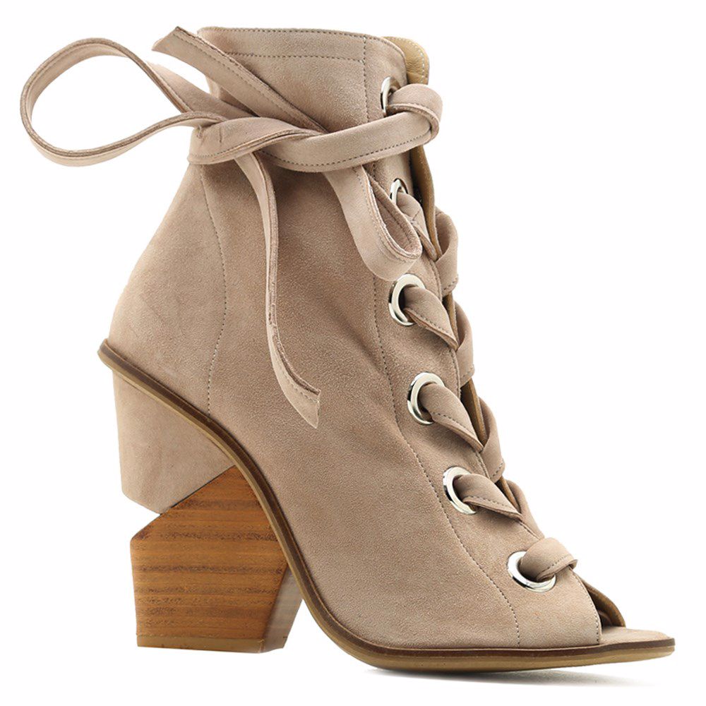 Босоножки на каблуке, Бежевый
Босоножки на каблуке, Бежевый