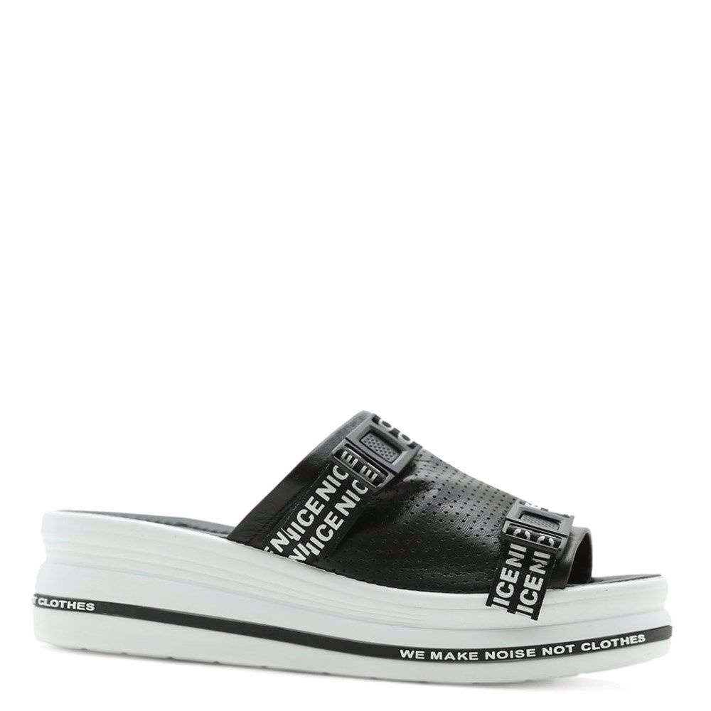 Шлепанцы на платформе, Черный
Шлепанцы на платформе, Черный