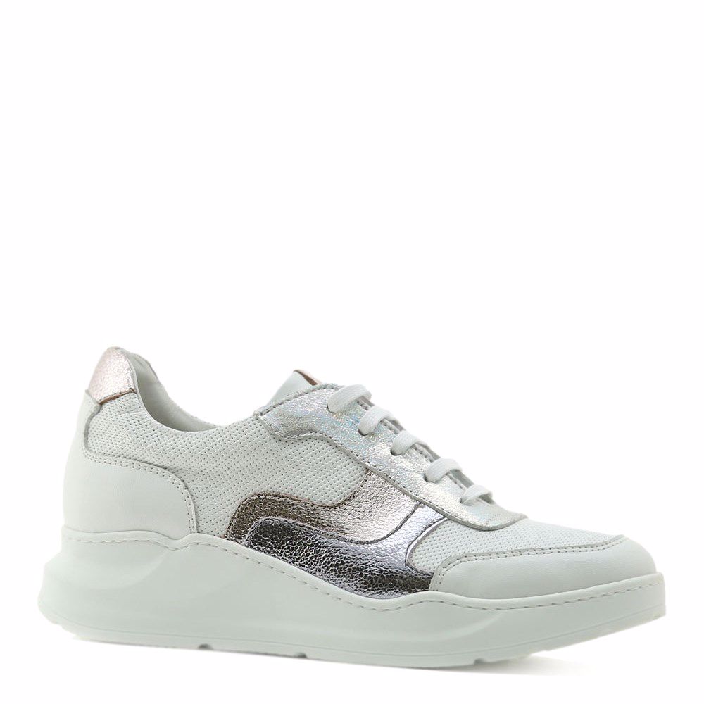 Кроссовки женские
Кроссовки женские