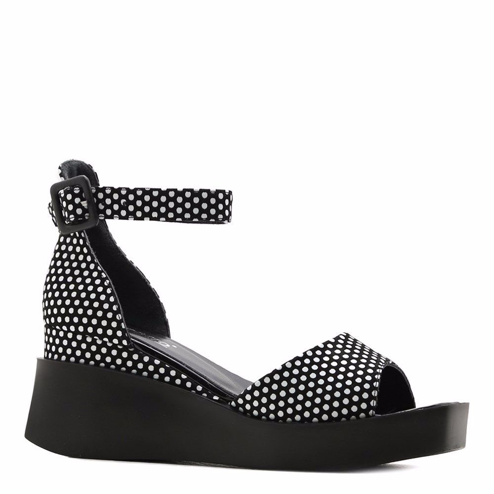 Босоножки на платформе, Чорний
Босоножки на платформе, Чорний