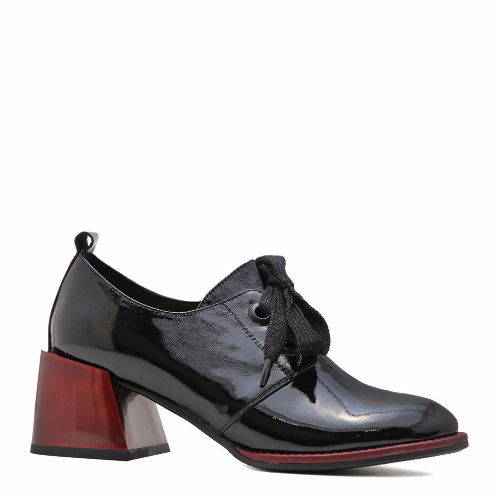 Туфлі на підборах, Чорний
Туфлі на підборах, Чорний